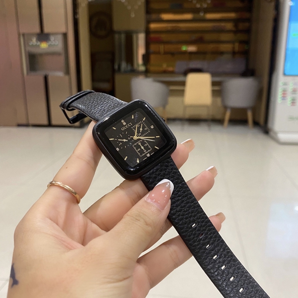 ブランド時計背面デザイン